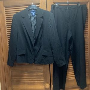 Evan Picone Black Suit 16W